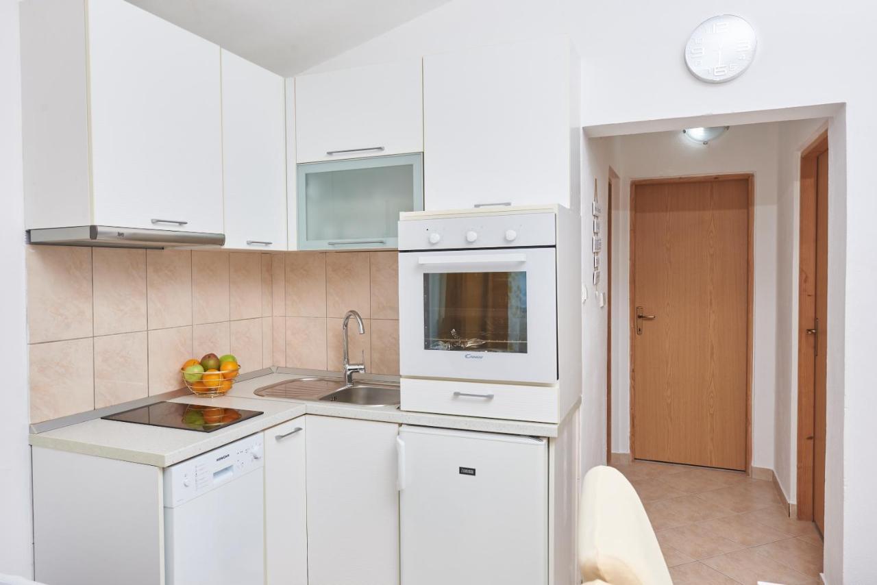 Apartments Lumi Rogoznica  Exterior foto